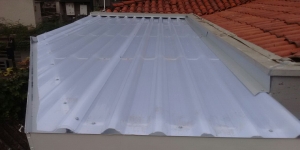 Construção de Telhado e Cobertura Transparente